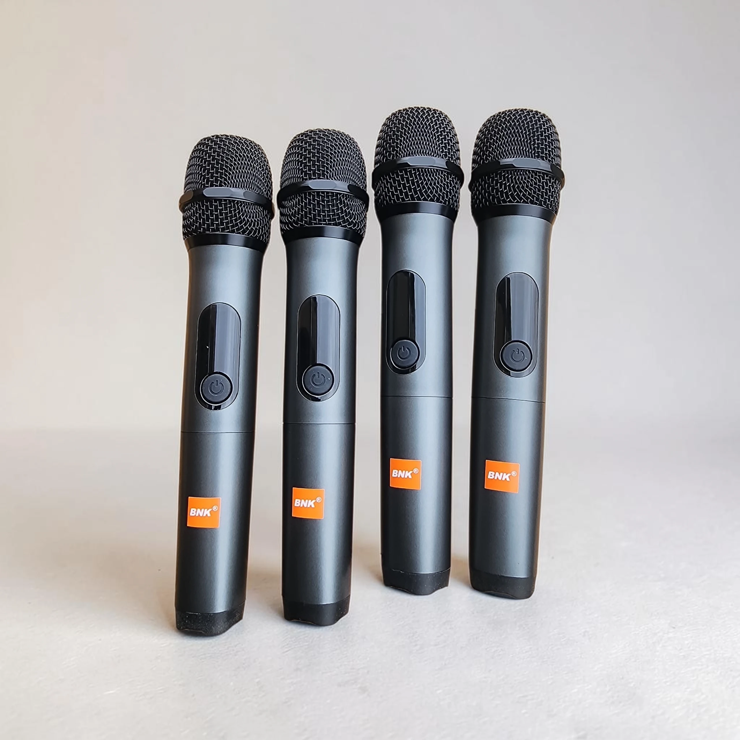 Bnk G77 4 in 1 wireless microphone
