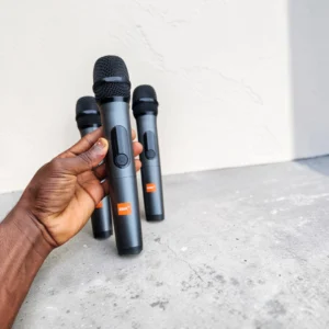 Bnk G77 4 in 1 wireless microphone