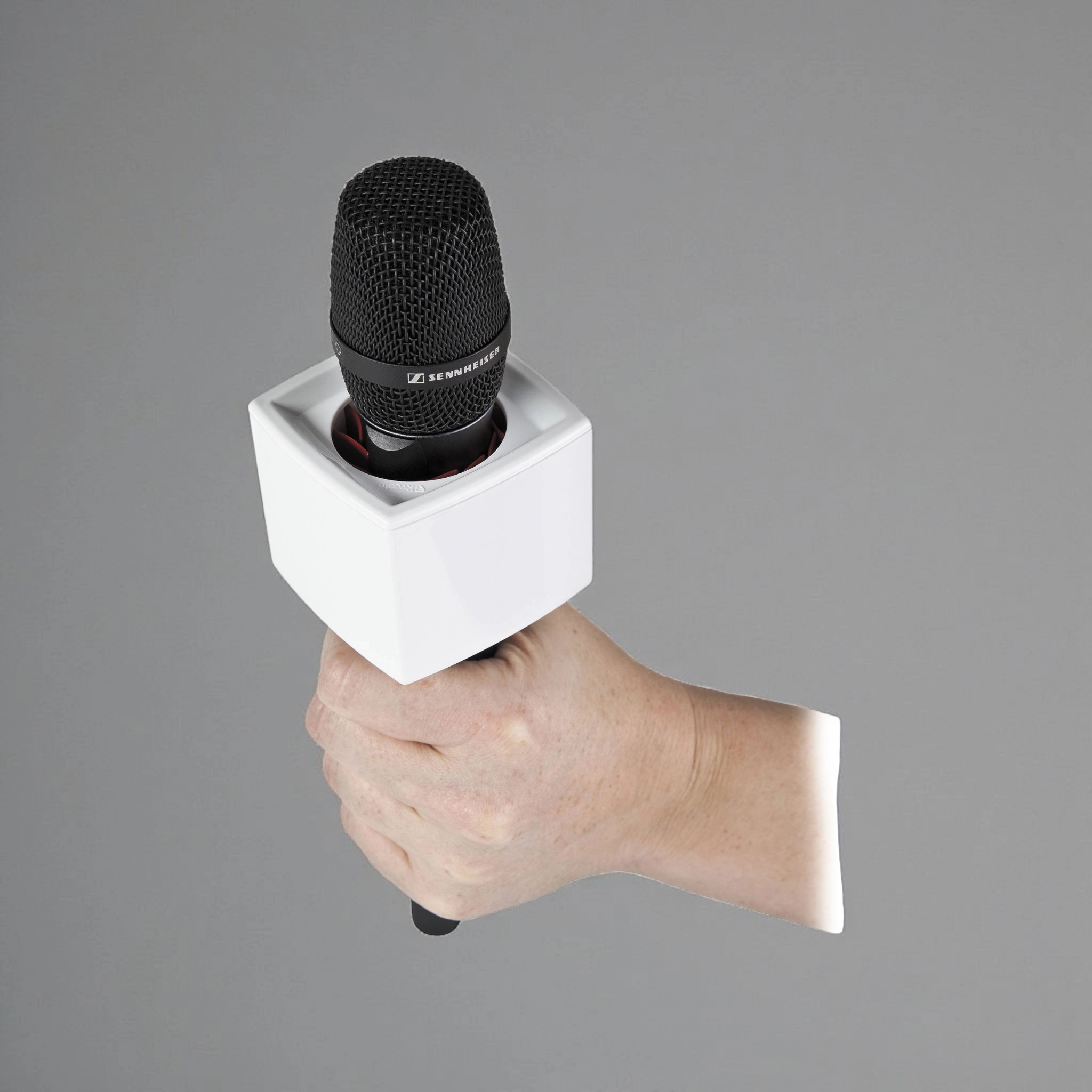 Dvn square mic flag white