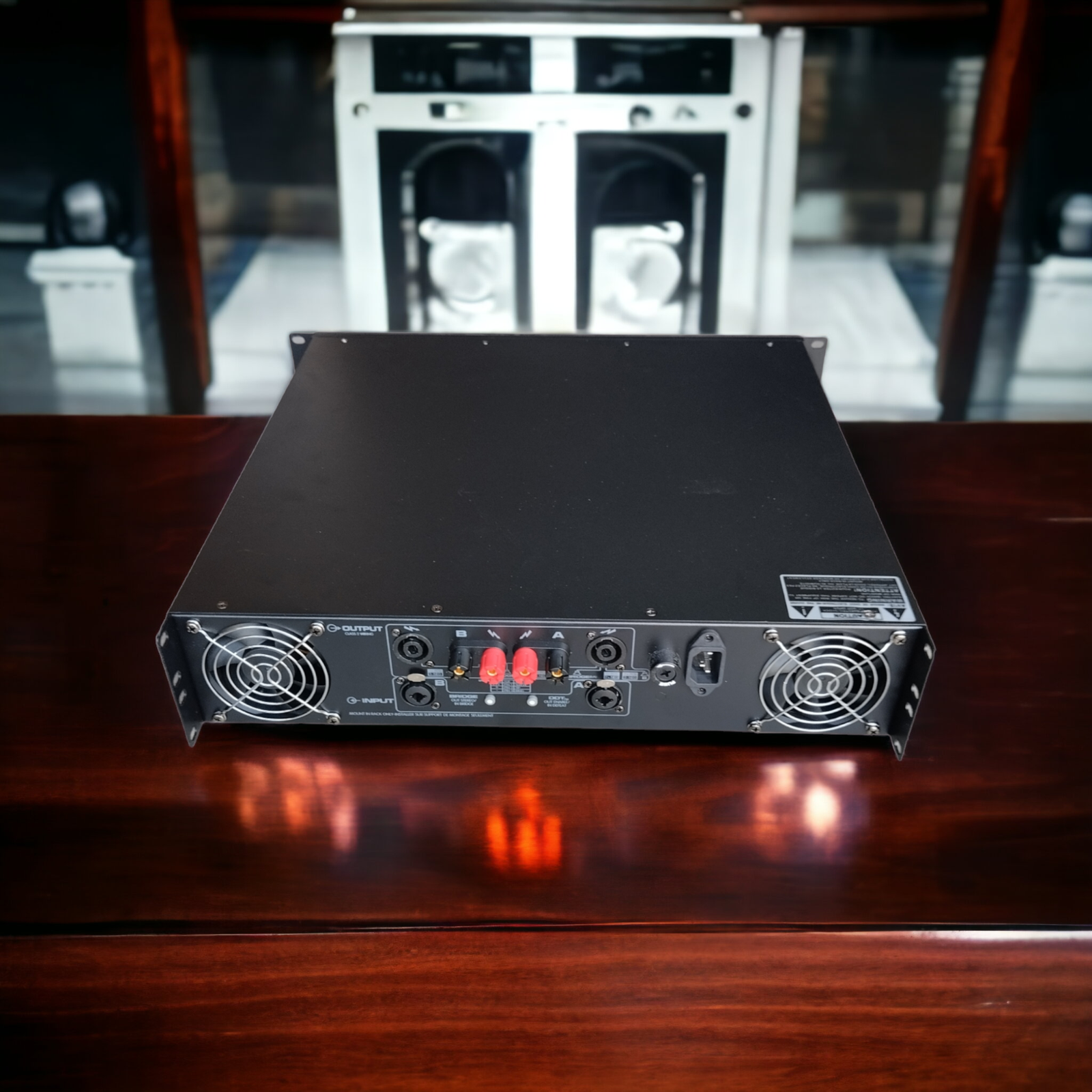 peavey CS 4000 power amplifier