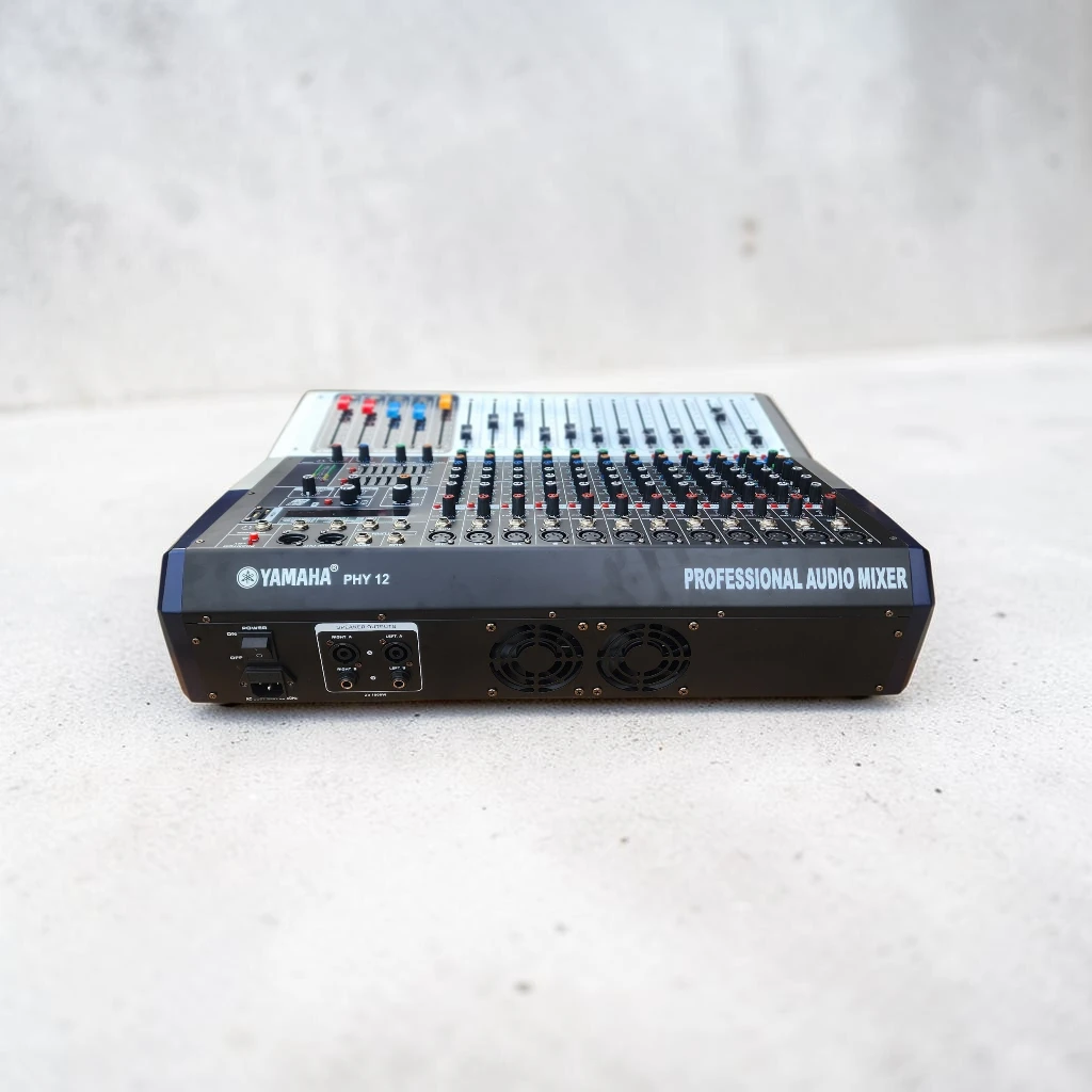 Yamaha phy 12 channels powered mixer