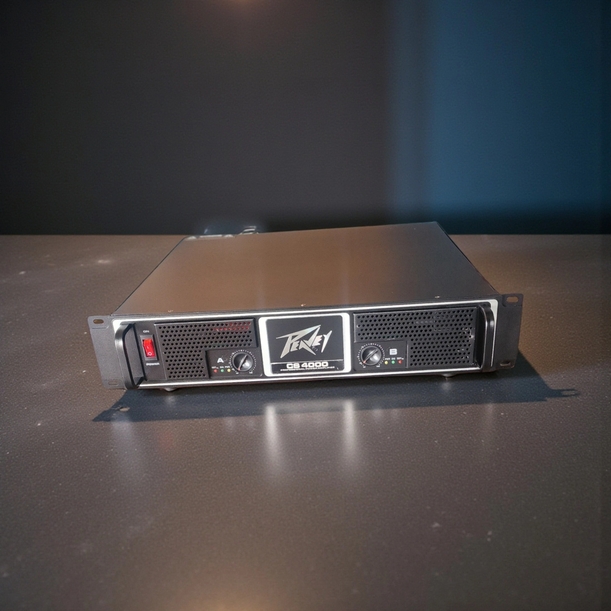 peavey CS 4000 power amplifier