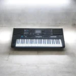 Yamaha PSR E483 keyboard