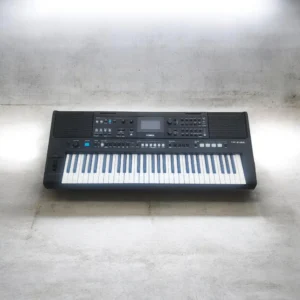 Yamaha PSR E483 keyboard